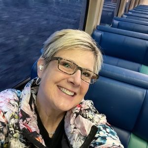 Meet your Posher, Whitney